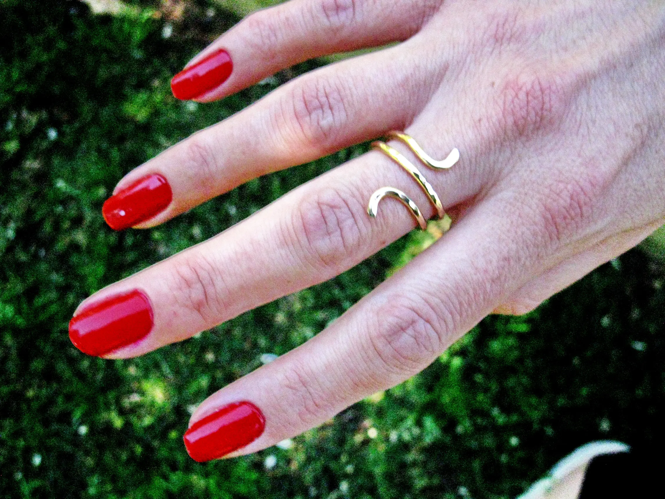 14K Gold Filled Snake ring, Hand Hammered Ring, Curvy Ring, knuckle