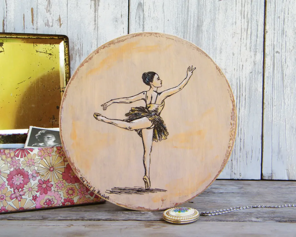 Ballerina Wall Art, Ballet Art, Round Wood Sign,Ballet Gifts, Rustic